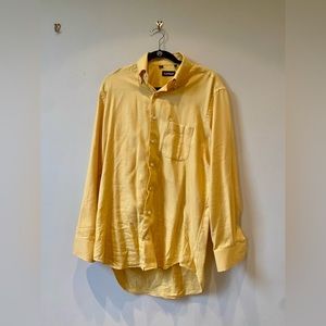 Paul Stuart men’s yellow warm button-down shirt never worn size M